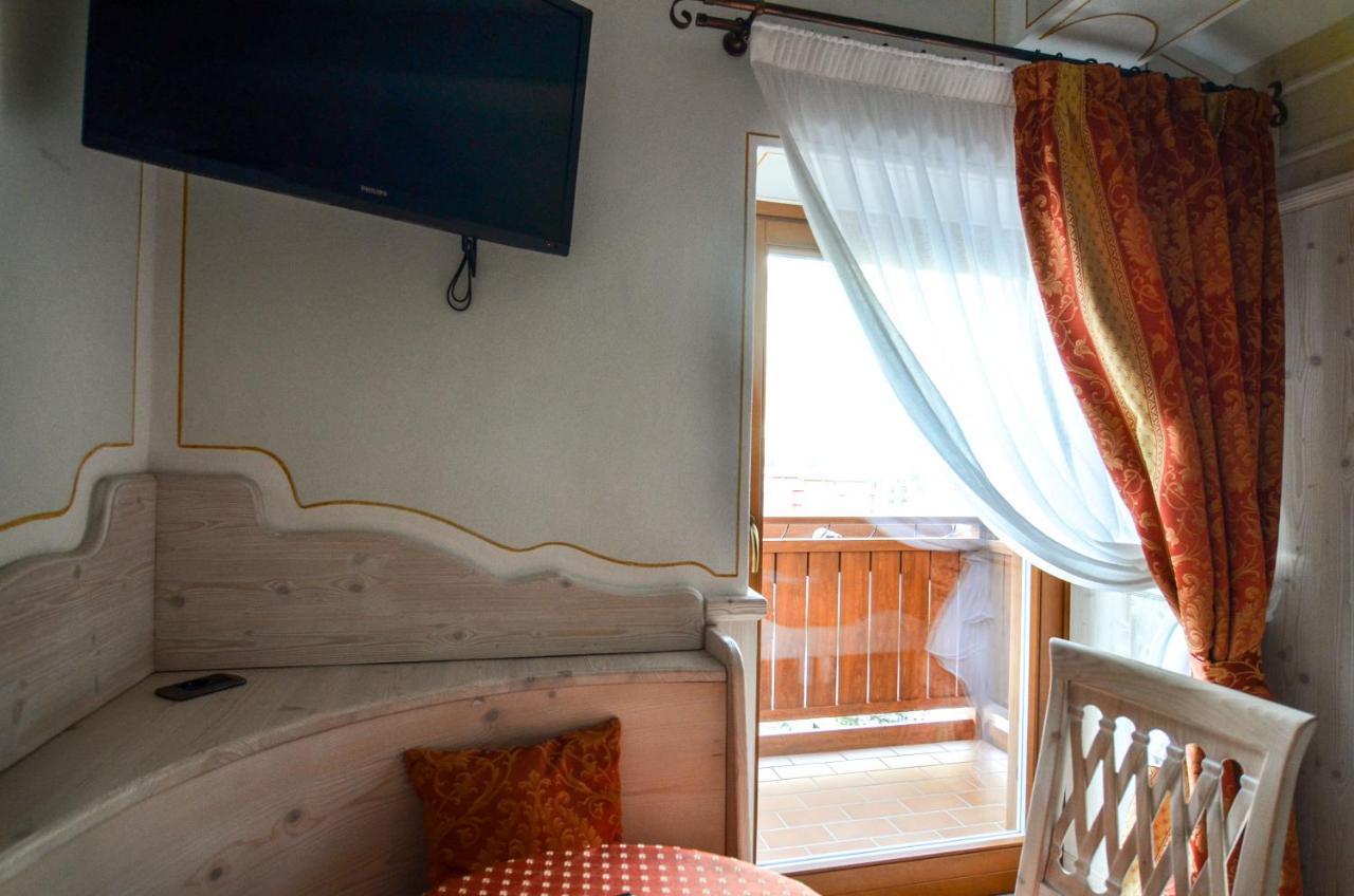 Hotel Cristallo Андало Экстерьер фото